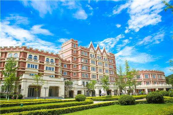成都航空旅游职业学校